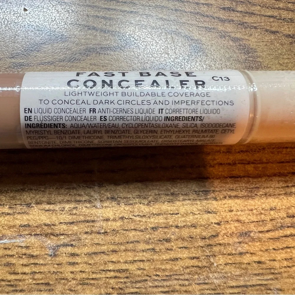 conceal dark